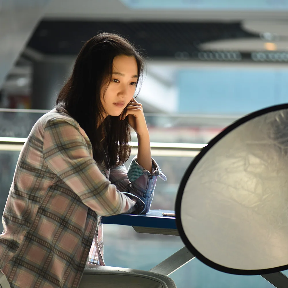 Andoer складной 24 "/60 см портативный двусторонний золотой/серебристый двусторонний складной легкий отражатель для портретной фотографии