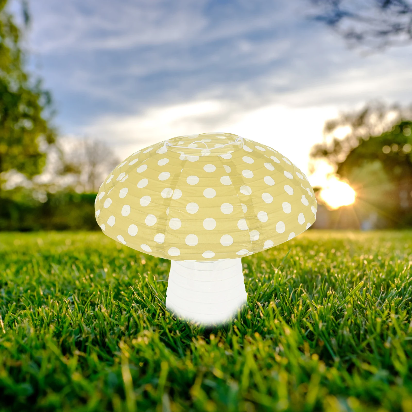 

3pcs Mushroom Shaped Paper Lanterns Cottagecore Hanging Lights Party Garden Indoor Ceiling Decoration Mushroom Style Lamp