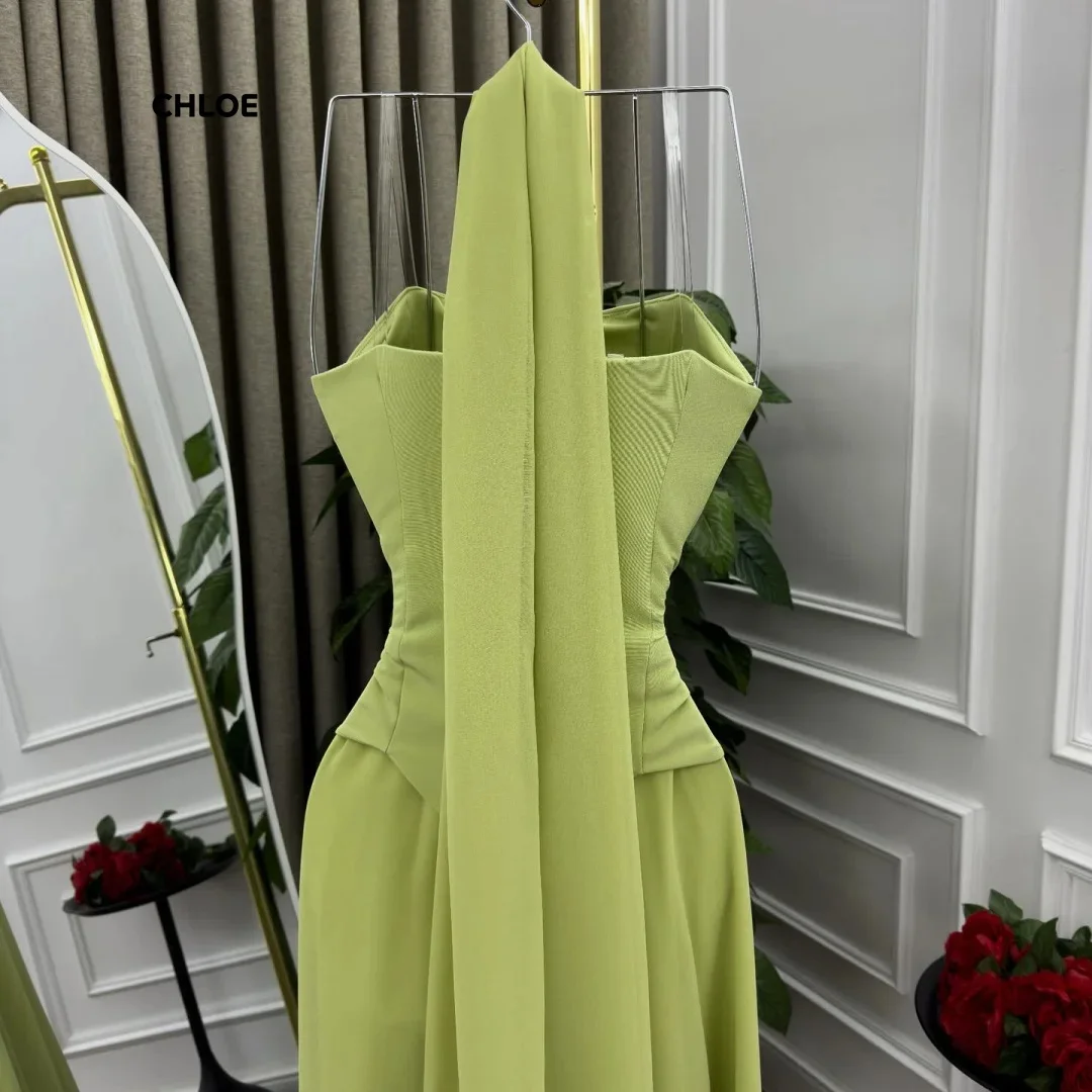 ชุดราตรีสั่งตัดพิเศษ ปี 2025 ชุดหรูสำหรับงานปาร์ตี้ ชุดราตรีผู้หญิง ปี 2025 ทรงเอไลน์ ชุดงานแต่งงาน แขนกุด ผ้าคลุมไหล่ ทรงบอลกาวน์