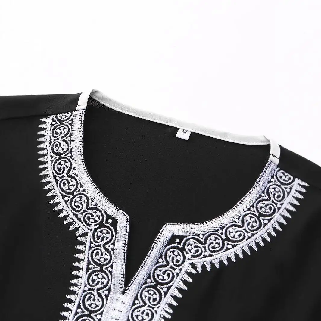 ชุดคลุมแบบหลวมแขนสั้นปักลายสำหรับผู้ชายมุสลิมอาหรับ ดูไบ มาเลเซีย ปี 2025 ชุดอบายะหรูหราสง่างามสำหรับเดือนรอมฎอน ดูไบ อิสลาม