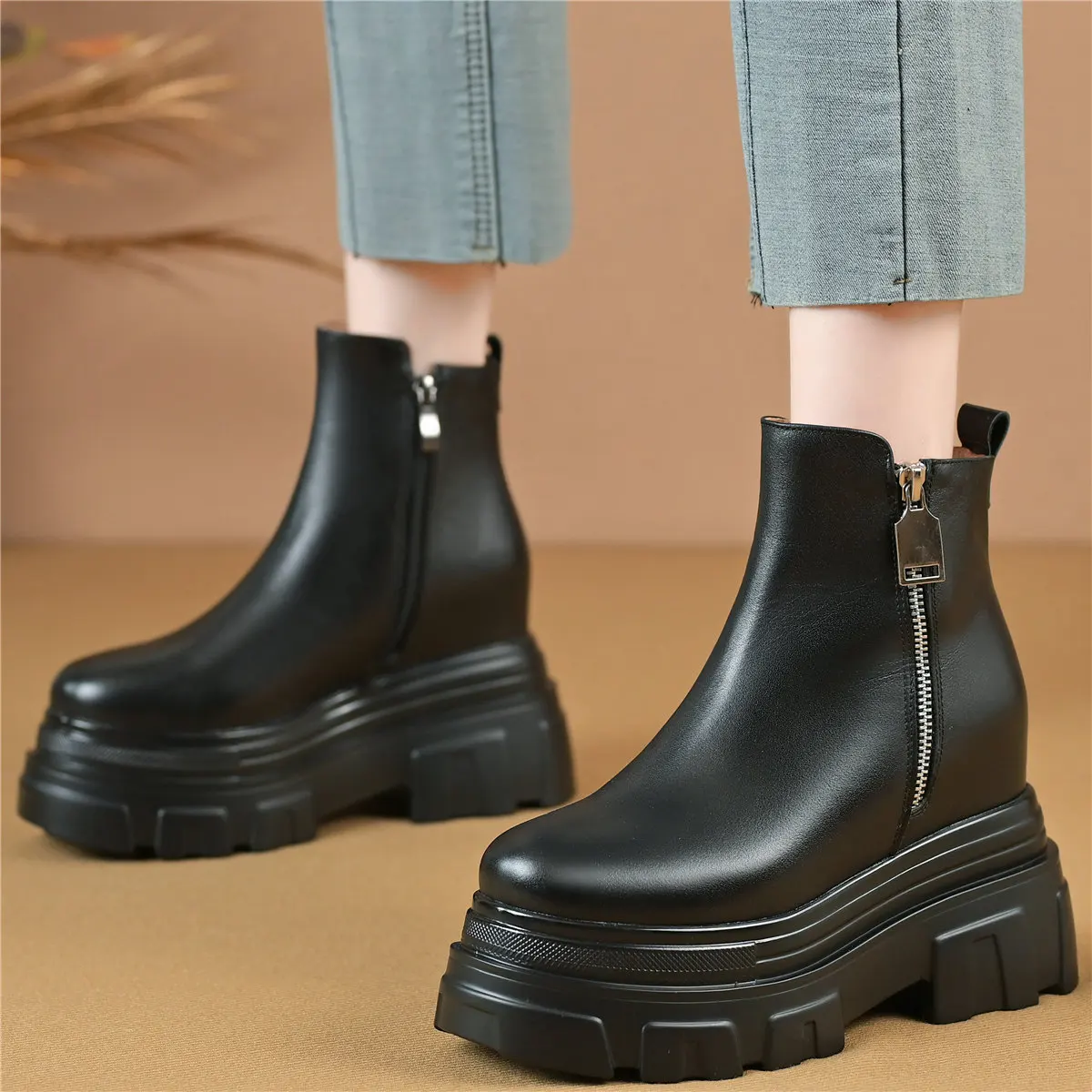 

2023Winter High Heel Pumps Shoes Women Genuine Leather Wedges Platform Snow Boots Female Round Toe Fashion Sneakers Casual Shoes