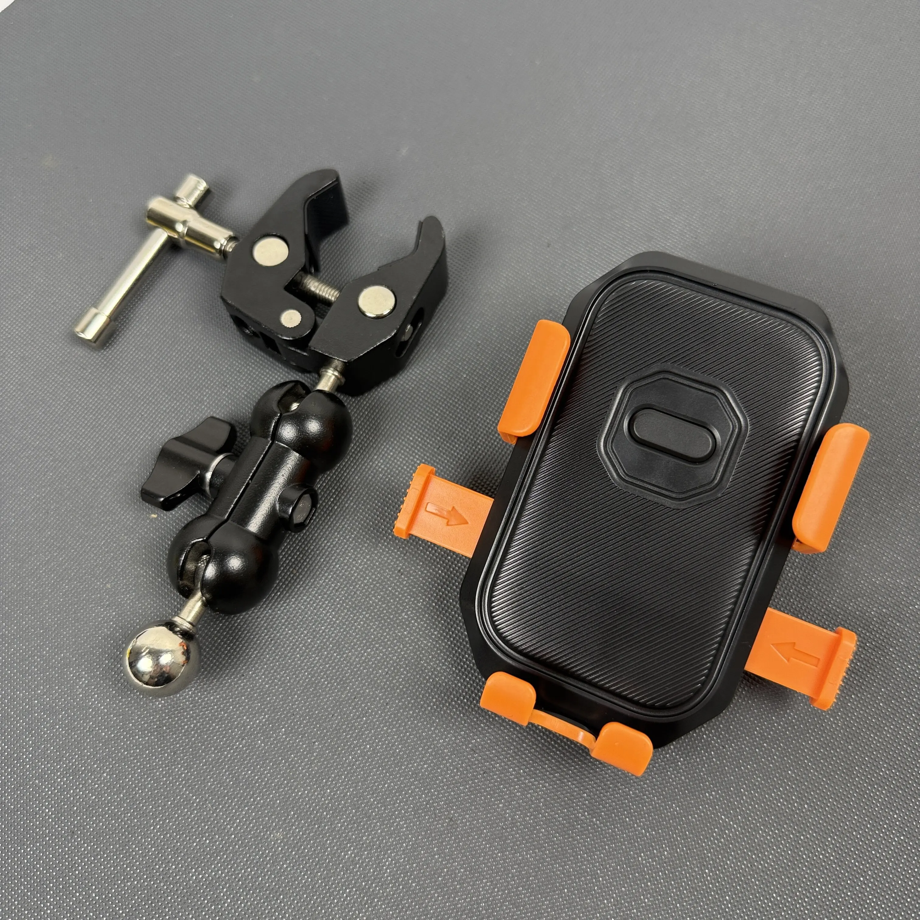 Universal Fixed Clip Mobile Phone Stand Durable Support Arm for Outdoor Live Streaming Bicycle Truck Use - Adjustable Hands-Free