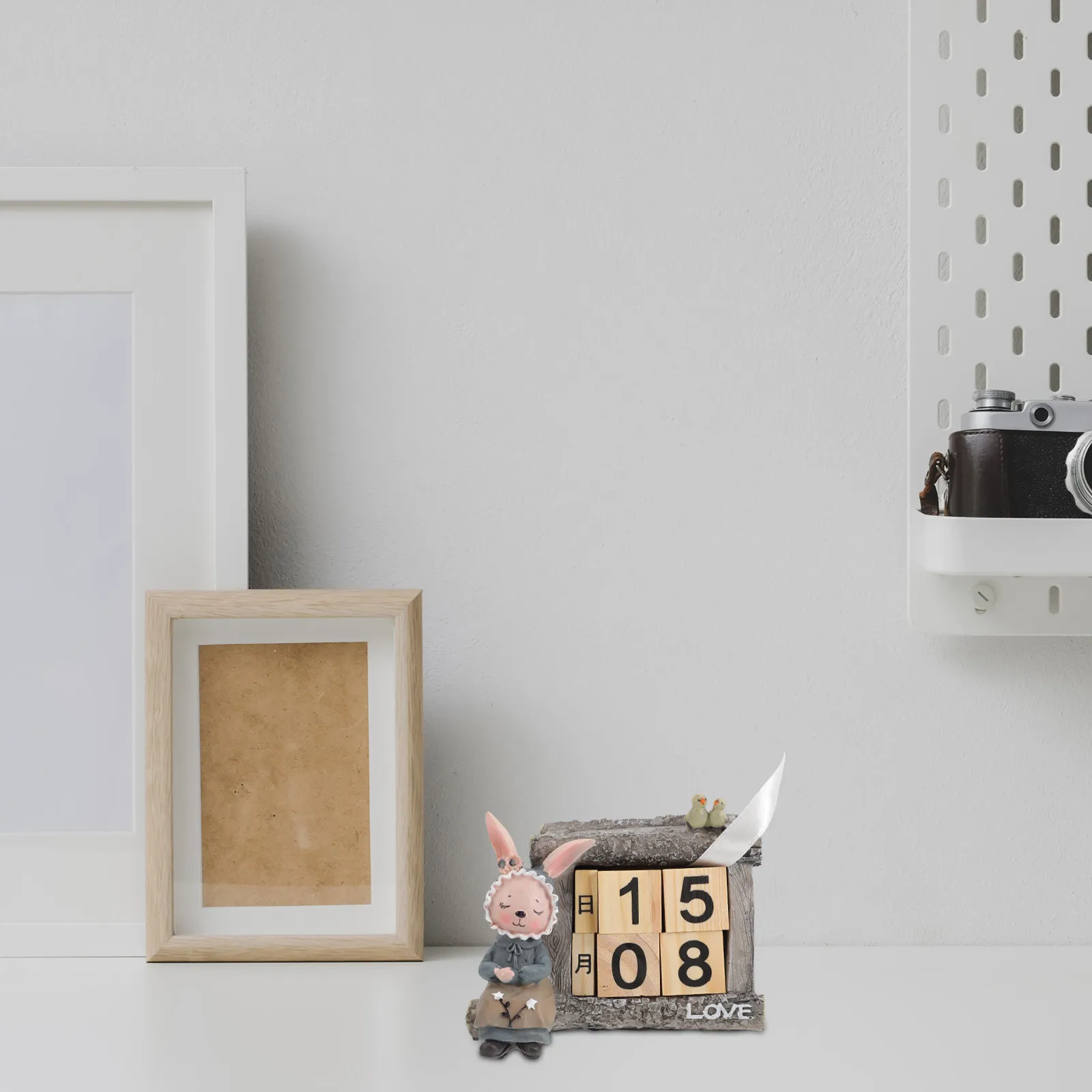 

Rustic Wooden Block Calendar Desktop Decor Adorable Cartoon Rabbit Design Reusable Perpetual Date Display for Office Home Cafe