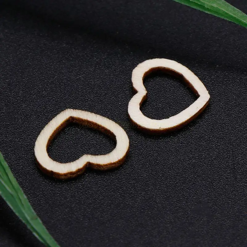 50pcs Coração oca amor