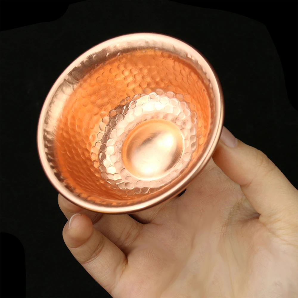 وعاء إمداد المياه من النحاس النقي النيبالي مصنوع يدويًا بنمط المطرقة وعاء الماء المقدس لمستلزمات بوذا البوذية