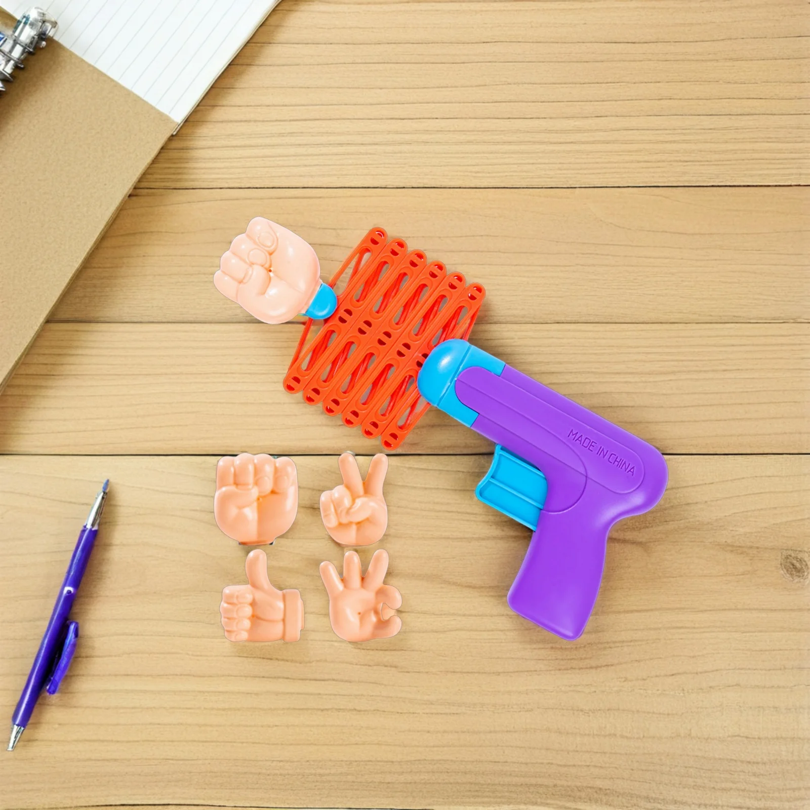 1Set Spring Telescopic Fists Prank Stress Relief Indoor Party Plaything Creative Prank Props Spring Telescopic Fists