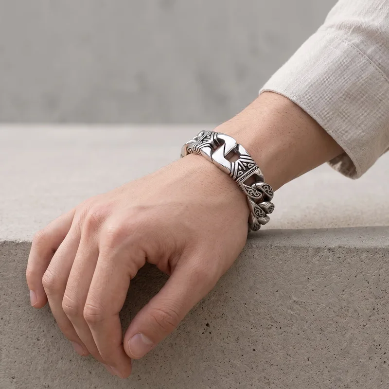 Personalized Stainless Steel Bracelets Wth Retro Punk Style Patterns Castings Bracelets Jewelry