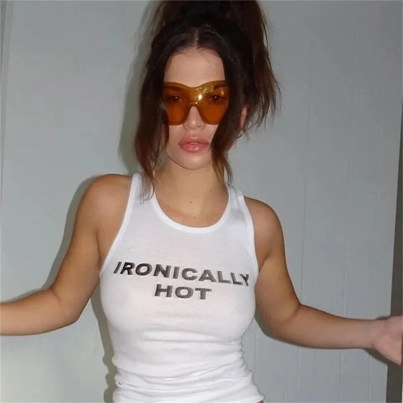 夏セクシーな Y2K レタープリントクロップトップ女性用、ファッショナブルなノースリーブスリムフィットクールガール原宿ストリートウェアレトロゴシック T
