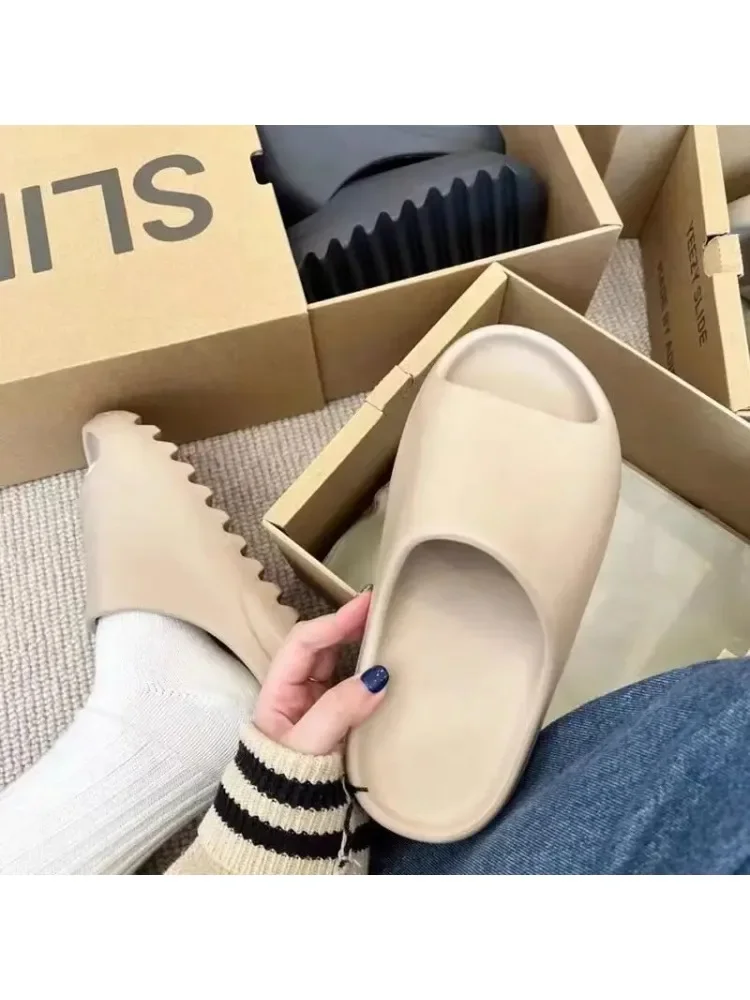 Hot sales High Quality EVA Soft Thick Soled Slippers Women's Summer Fashion Wear Slippers Home Home Sandals Men's Beach Shoes image 5