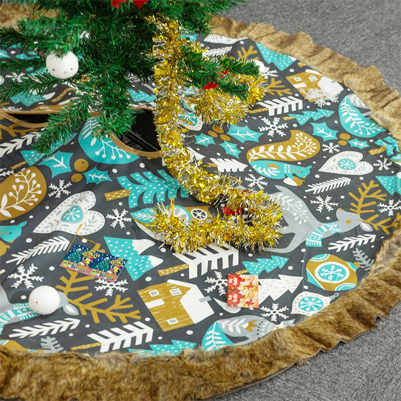 Christmas scene decoration Christmas tree skirt decoration 152cm apron squirrel brown decoration