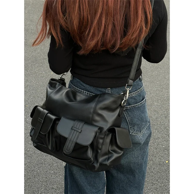 

American Retro Large Capaci Motorcycle Crossbody Bag 2025 Autumn Winter New Sle This Year's ular Multi-ket Bla To...