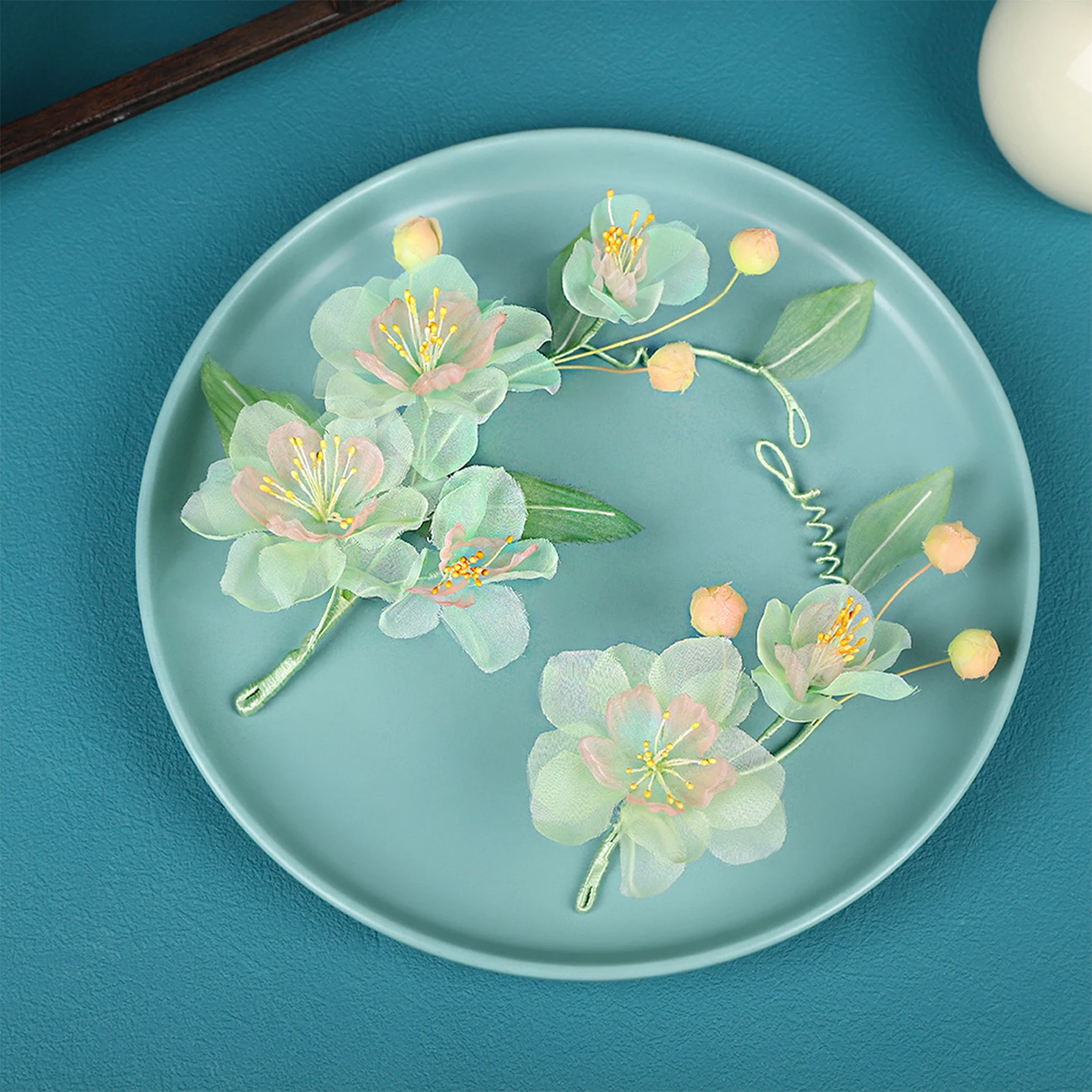 

2pcs Retro Silk Flower Hair Clip Ancient Style Barrettes Girls Hairpin Hanfu Cheongsam Headdress Hair Accessories Women Gift