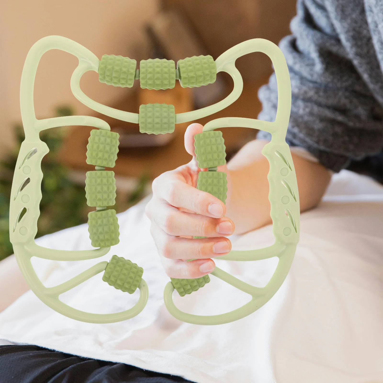 

Leg Massager Circular Design Deep Tissue Muscle Roller for Calf Massage Yoga Pilates Fitness Equipment Massager Roller