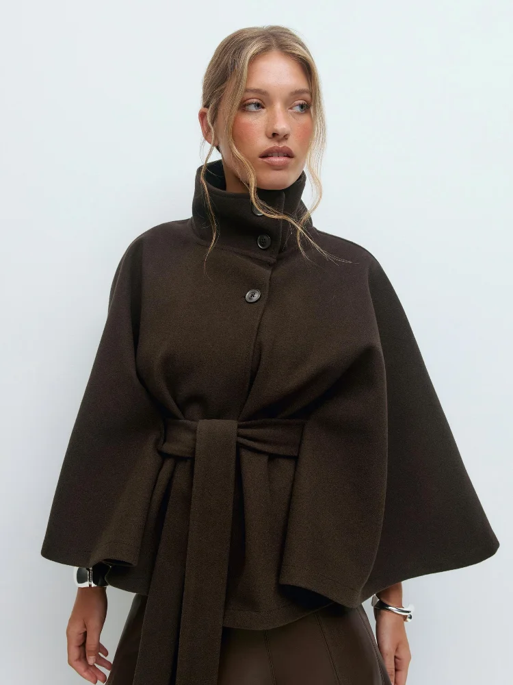 Moda bianca colletto alla coreana giacca corta da donna elegante manica svasata abbottonata cappotti con lacci 2025 autunno signora Office Street Wear