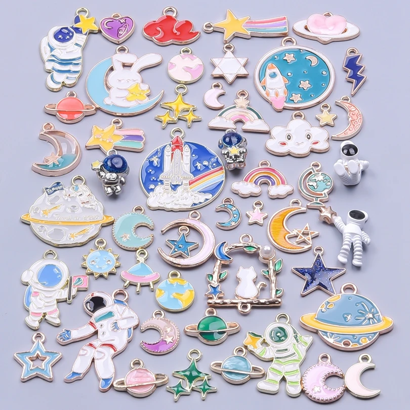 30PCS New Random Mix Enamel Charms Planet Star Astronauts Moon Rocket Rainbow Pendant Accessories Diy Jewelry Making Wholesale