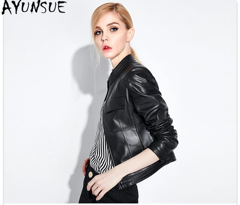 AYUNSUE 100% หนังแกะจริงหนังแจ็คเก็ตผู้หญิง 2025 สีดํารถจักรยานยนต์เสื้อฤดูใบไม้ผลิฤดูใบไม้ร่วงเสื้อผ้า STAND COLLAR Jaqueta De Couro