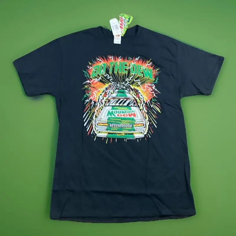 MOUNTAIN DEW SODA RACE CAR RACING DO THE DEW Camiseta masculina nova com etiqueta