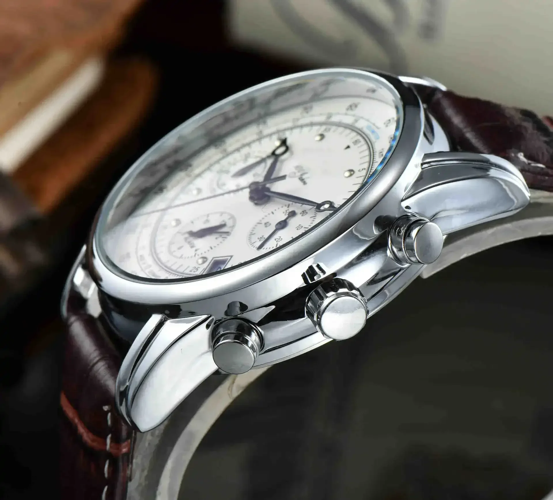 2025 Serie classica alla moda Orologi Orologi da uomo d'affari casual retrò Orologio da polso sportivo al quarzo