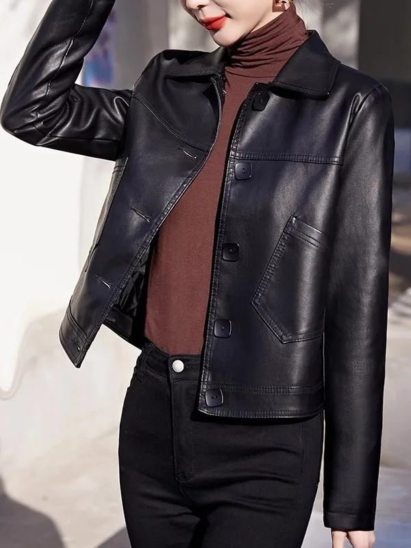 عارضة السائق الجلود Jaet حجم صغير ربيع الخريف منفذ العلامة التجارية المرأة فضفاضة تناسب بو الجلود طويلة Sve زر مزين