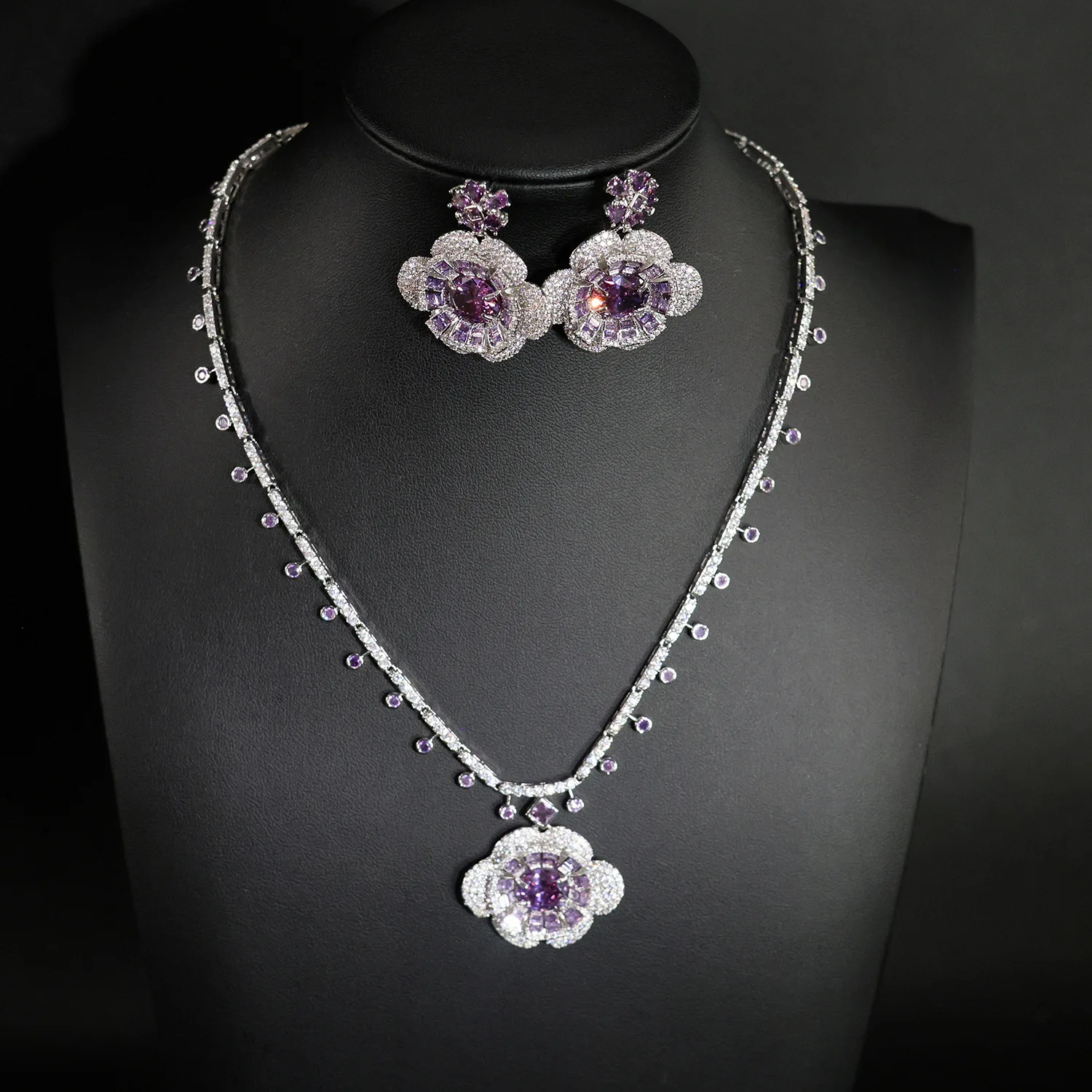 

Винтажный комплект украшений из розового золота: колье и серьги, новый стиль, модный аксессуар для женщин