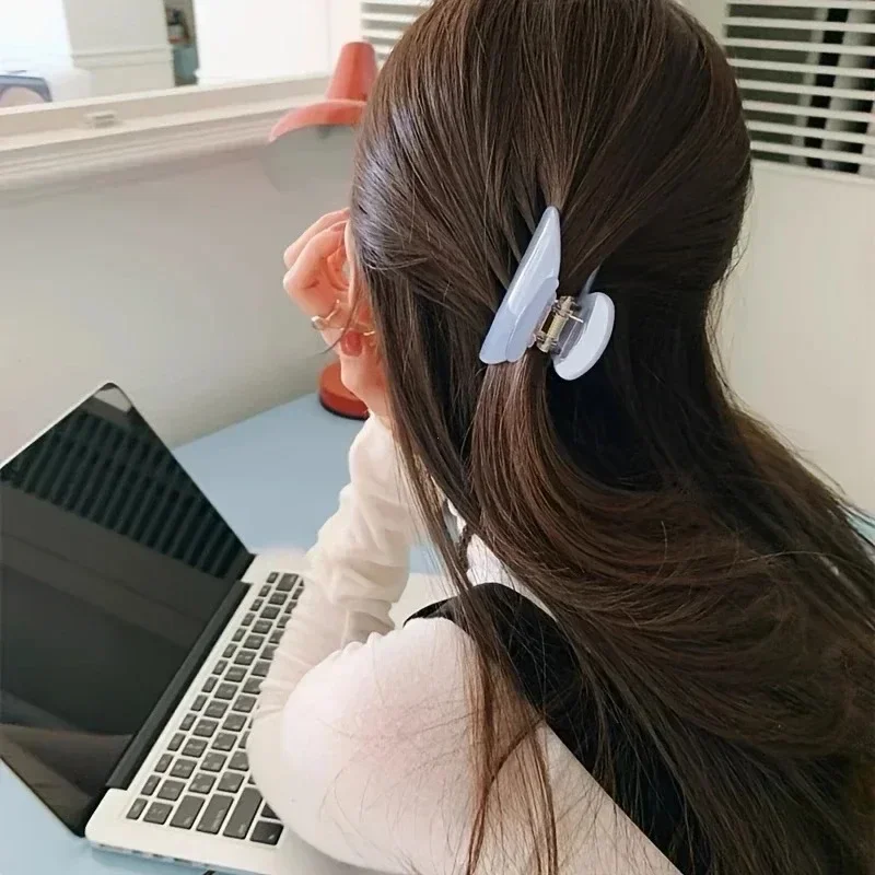 Fermagli per capelli da donna francese Elegante artiglio per capelli in acetato di medie dimensioni Dolce clip di squalo Accessori per capelli per ragazza squisita Copricapo 2024