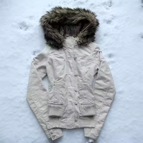 Gothic Y2K Vintage Fur Lined Hooded Jacket Womens White Button Zipper Coat with Faux Fur Trim Fashion Casual Warm Coats