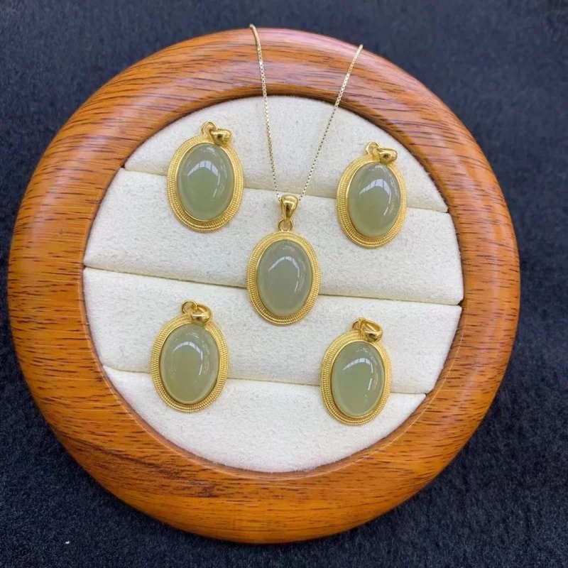 

Hetian Jade Clear Water Drop-Shaped Pendant S925 Silver Inlay Manufacturer Wholesale Accessories, Decorations, Bracelets, Buddhi
