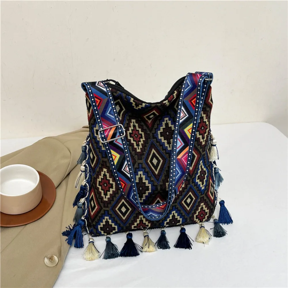 

Casual Large Capacity Ethnic Style Crossbody Bags Woven Vintage Tassel Shoulder Bag Geometric Handbag Messenger Bag Travel