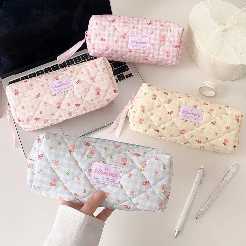 Floral Pattern Pencil Case Zipper Closure Wrist Strap Pencil Pouch Bow Pattern Multi-Compartment Stationery Case