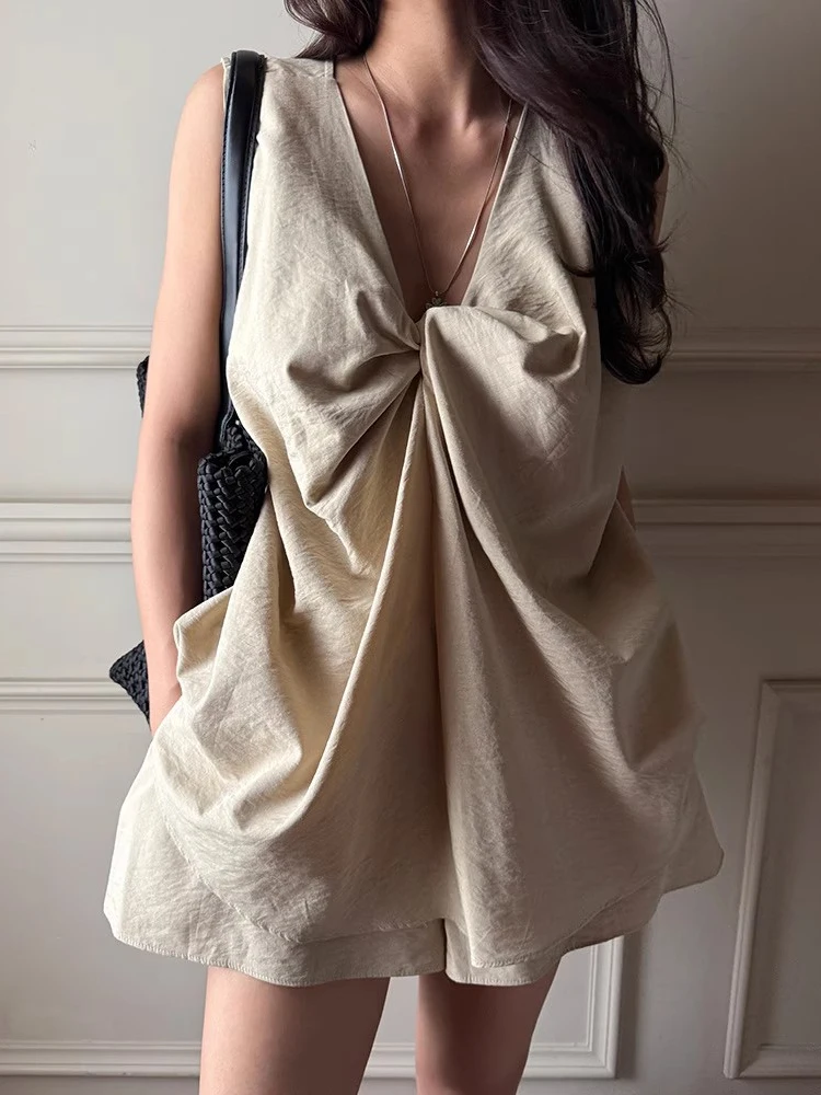 

Clothland Women Sweet Shorts Suit Reversible Wear Sleeveless Shirt Elastic Waist Mini Shorts Summer Two Piece Set TA661