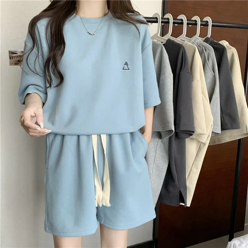 New Leisure Casual Suit for Womens Summer Two-piece Trend of Thin Loose Large-size Short-sleeved Tshirt and Shorts Set