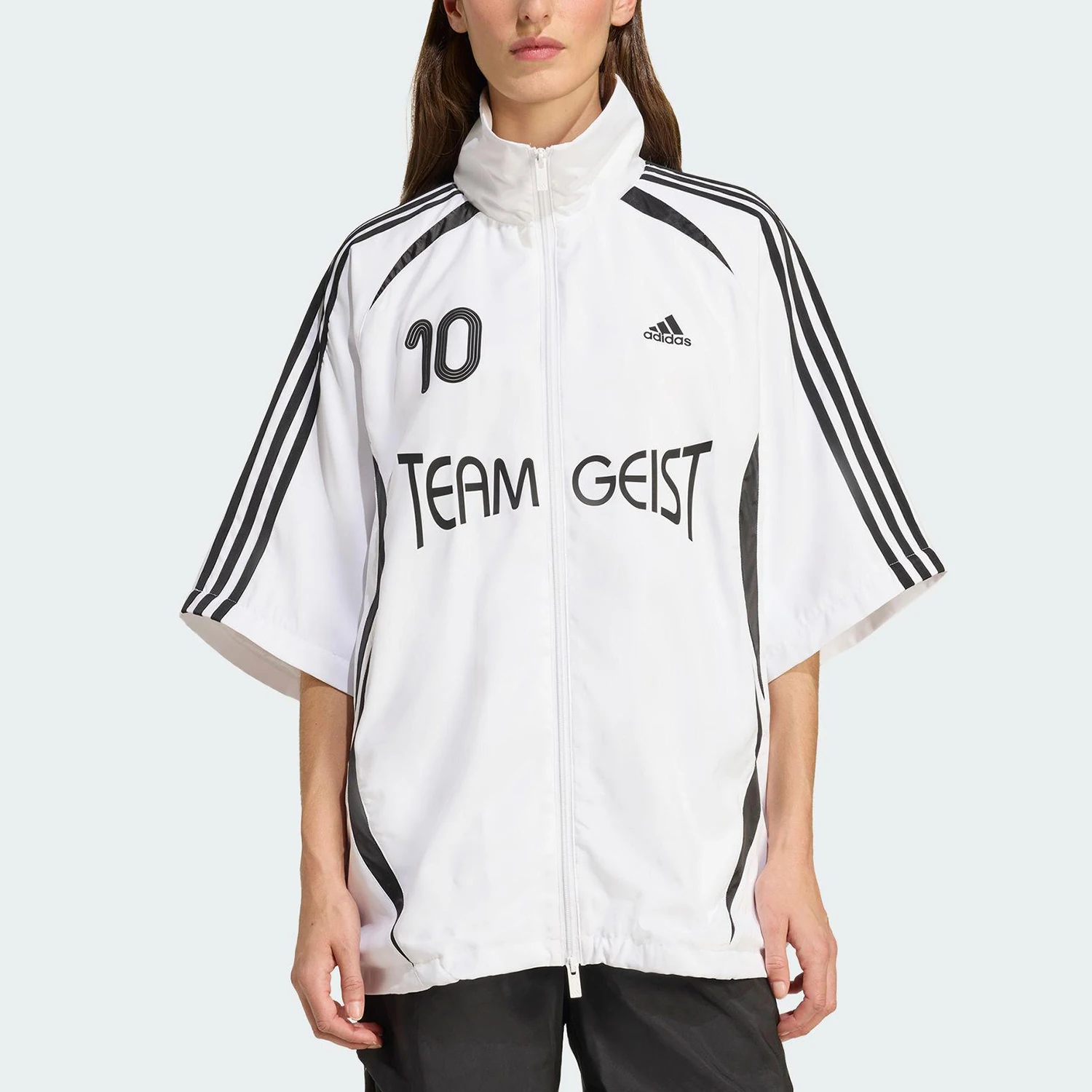 

Спортивная свободная куртка Adidas Authentic 2025 Summer для женщин, футбольная, модель KE7570