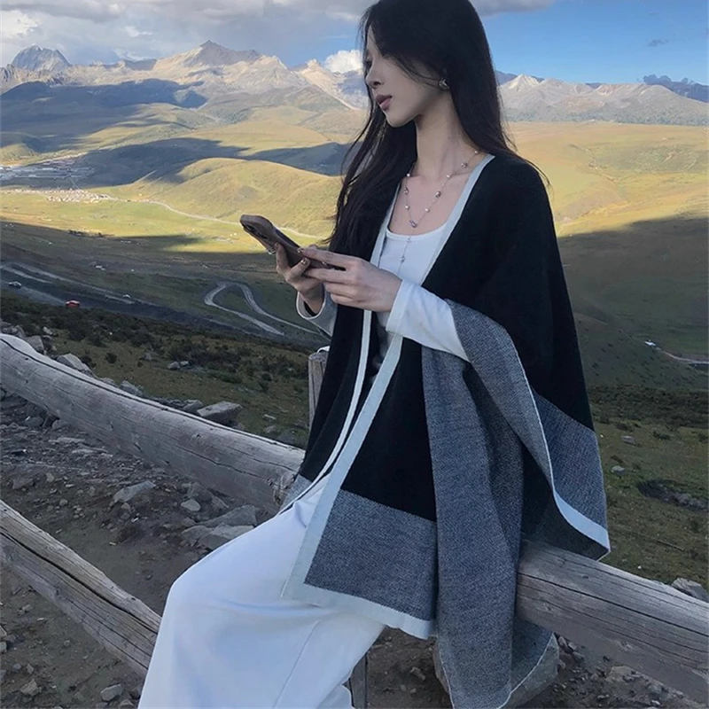 

Elegant Color Block Cowl Neck Wrap for Women Spring Autumn Cozy Knitted Scarf Outerwear Lazy Chic Style Warmth Allure