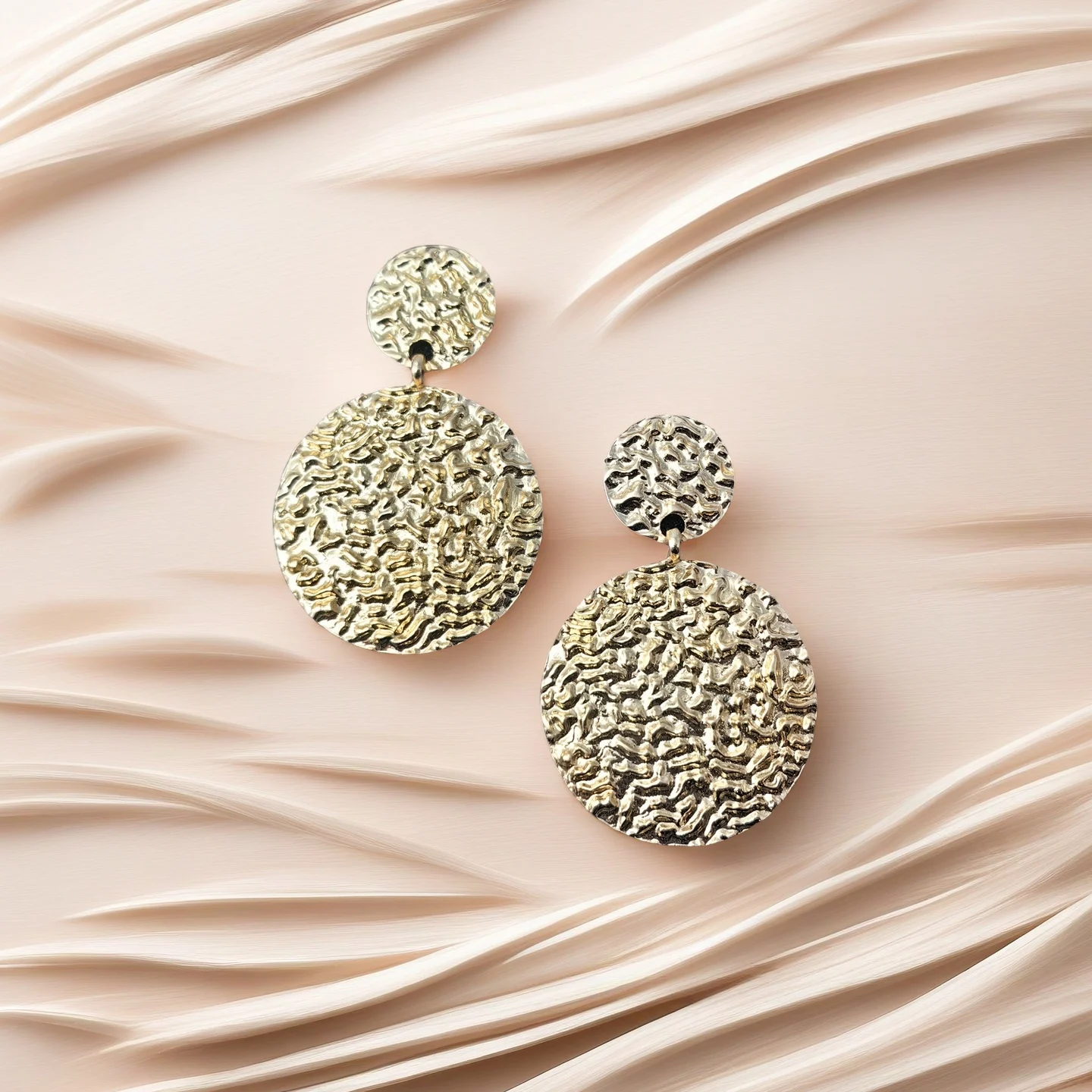 

Fashionable European American style round earrings, personalized parties, vacation and travel jewelry