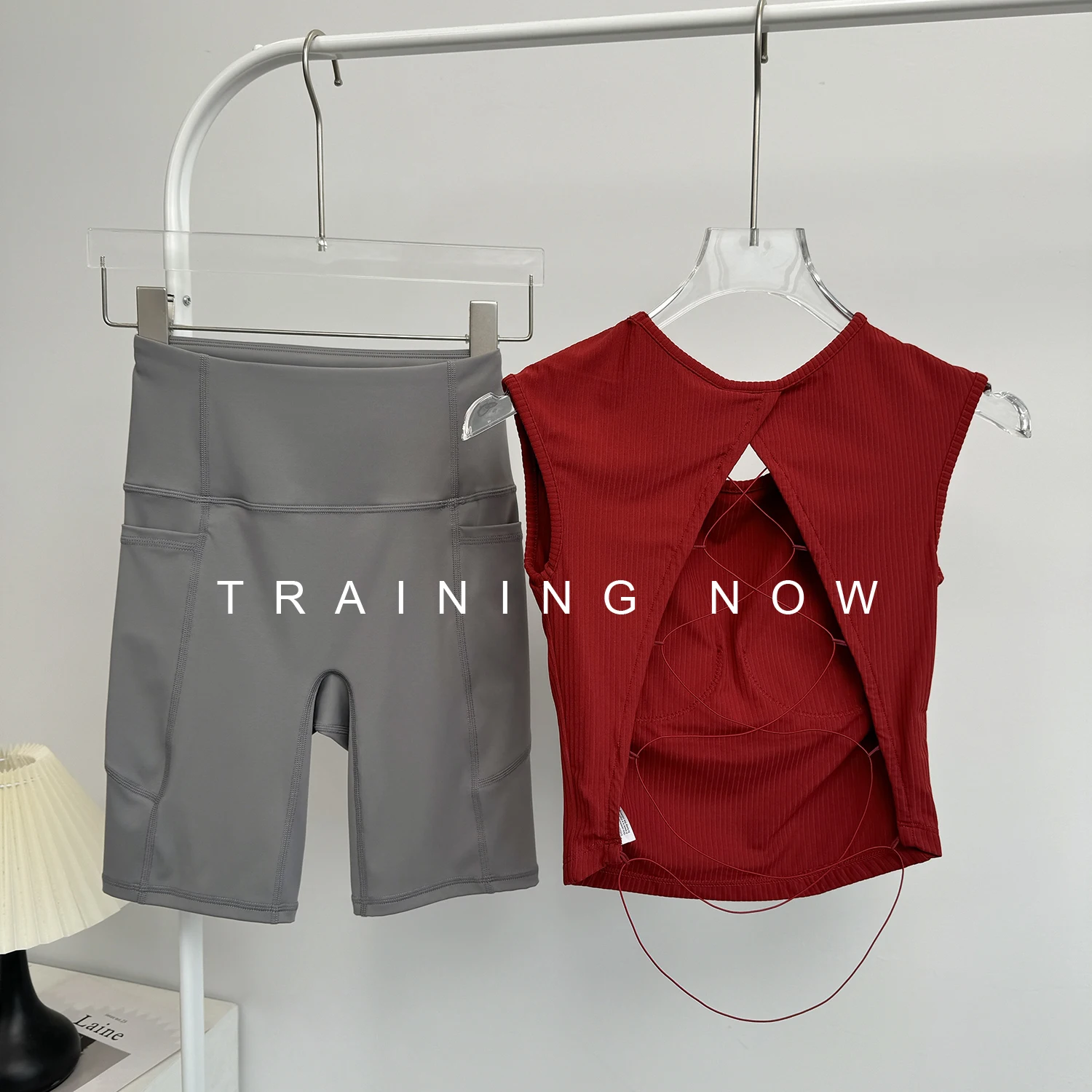 

Senior sports suit for women in summer running training quick-drying hollow beauty vest naked feeling wear yoga fitness pants