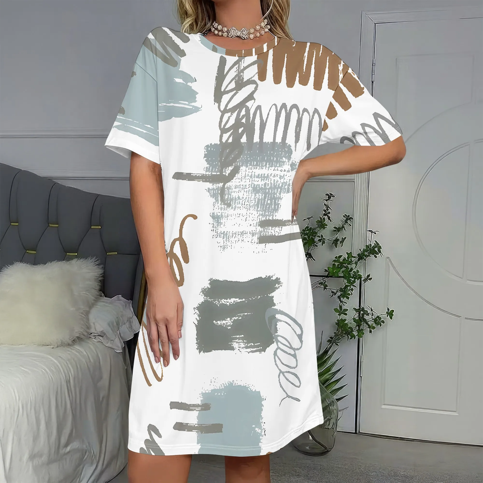 

Abstract Art Print, Short Sleeve Dress, Brushstroke Pattern, Loose Fit Tunic, Casual Beachwear, S-2XL