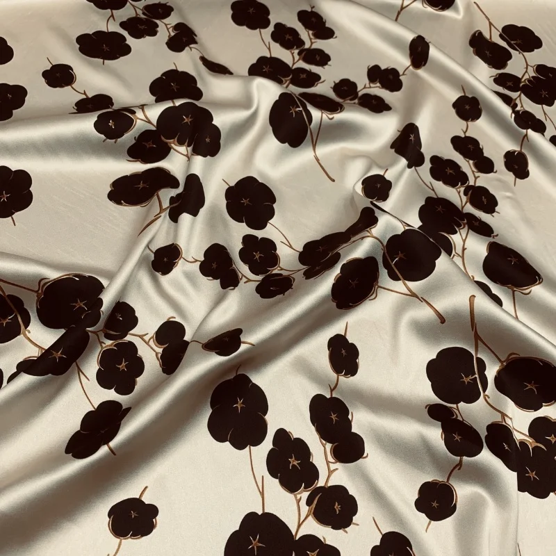 

1 метр, 95% шелк шелковицы, 5% спандекс, 22 мама, тяжелая шелковая ткань шармез, верблюжий цветочный принт, 108 см, ширина 42,5 дюйма по дворам JX130