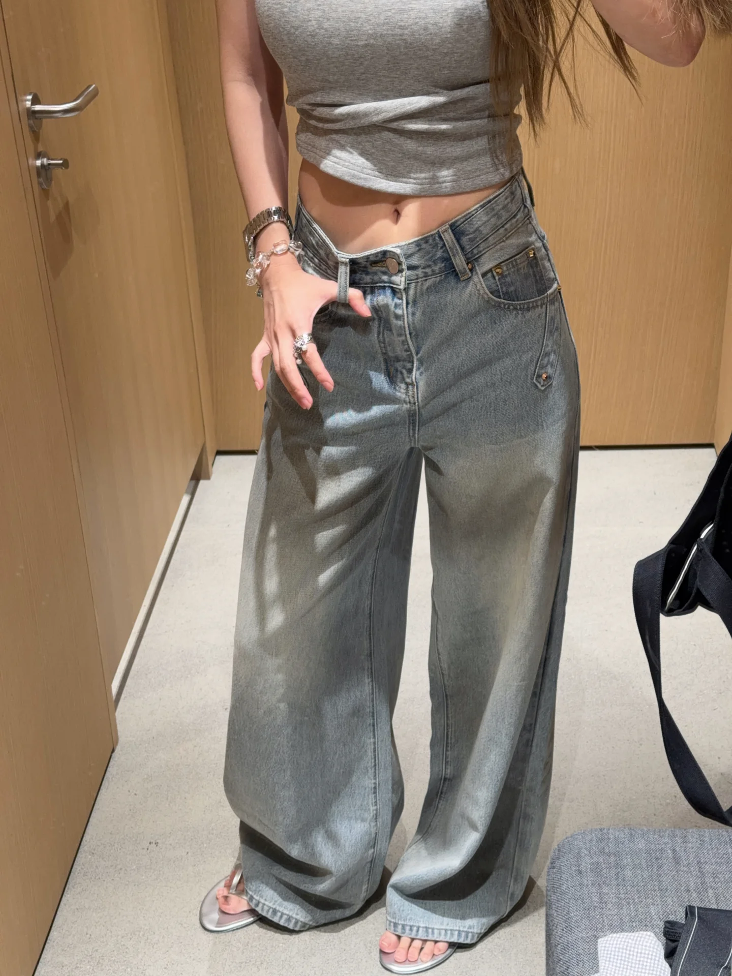 

Tannin Red Rabbit Customizable High Waist Wide Leg Jeans Gradient Spray Color Rivet Washed Denim Casual Style Spring Wear