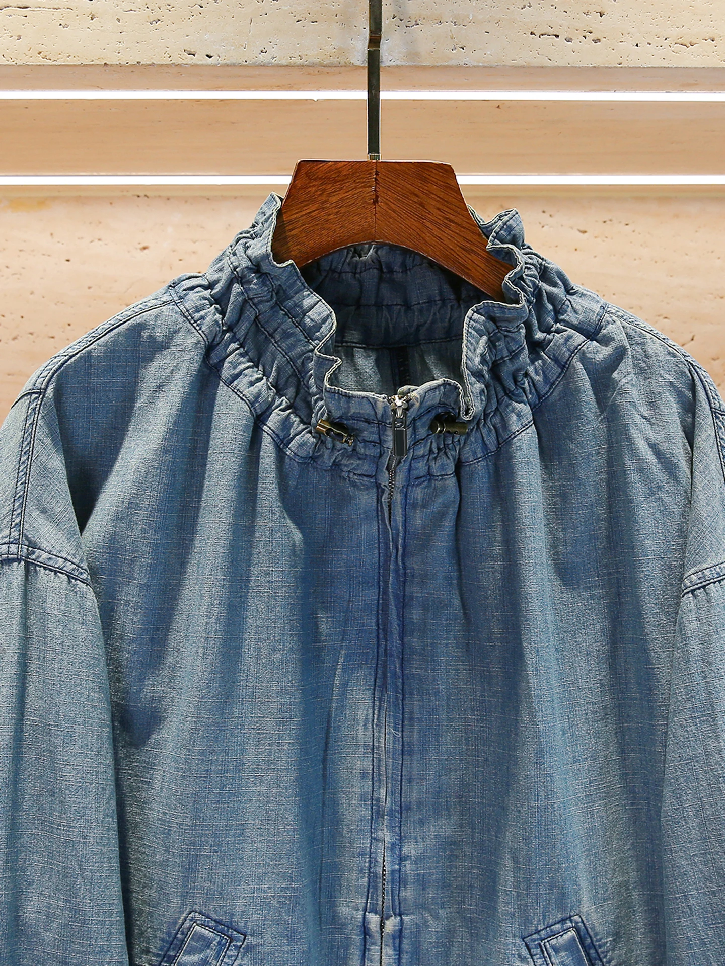 

High-End Women's Denim Jaet with Dstring And Collar Retro Design Commute Sle Stand Fit Long Sve Zipper Closure