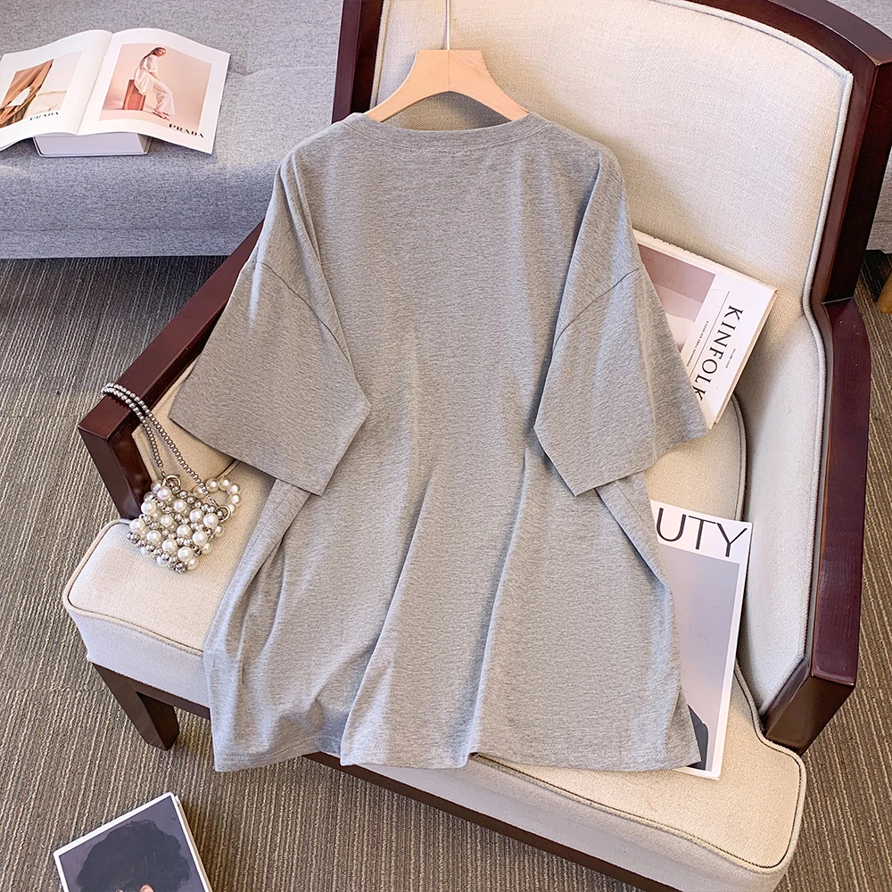 Plus-size donna estate Casual pendolarismo allentato Comfort t-shirt nero grigio farfalla stampa pizzo split cotone top a maniche corte