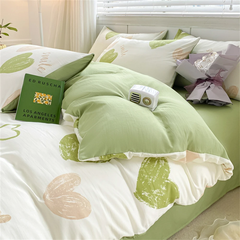 

Elegant Duvet Cover Home Textiles Pillowcase Green Heart Four-Piece Bed Set for Kids and Adults Washed Cotton Bed Sheet