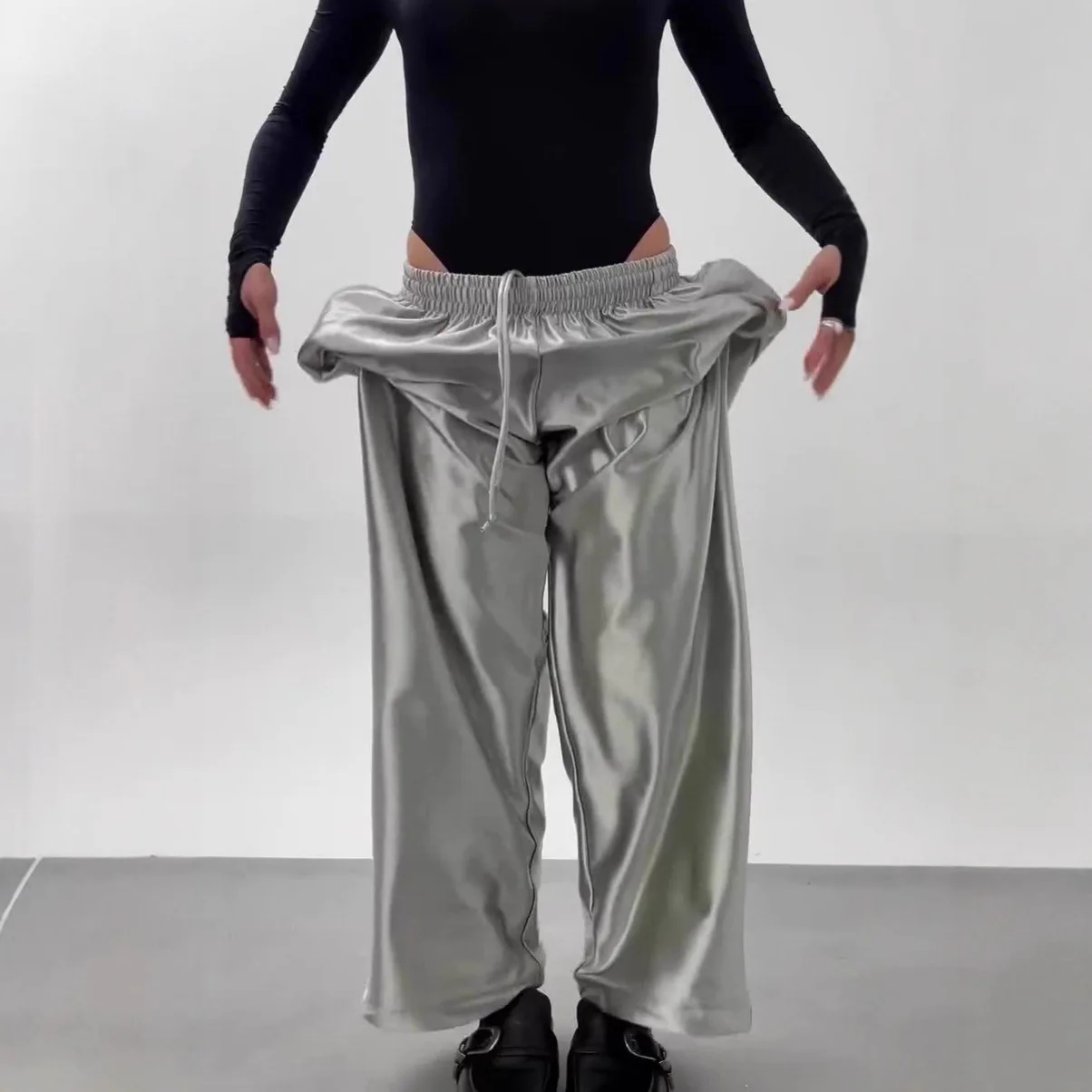 

Comfortable Versatile Wide Leg Pants High Waist Straight Cut Polyester Fiber Casual Trousers for Men And Women
