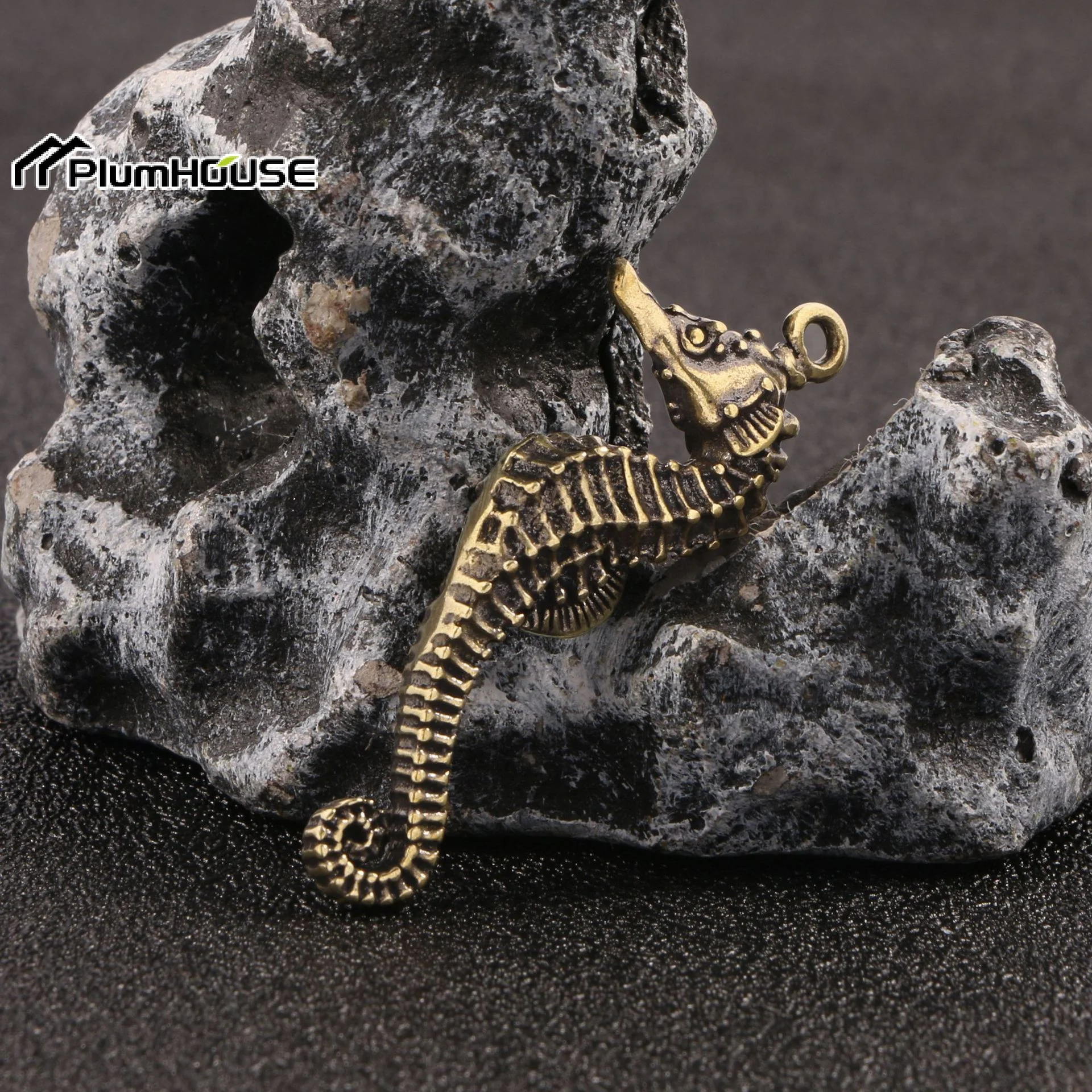 Antique Brass Solid Shark Blue Whale Figurine Miniature Feng Shui Ornament Copper Marine Life Mini Desktop Decoration Craft