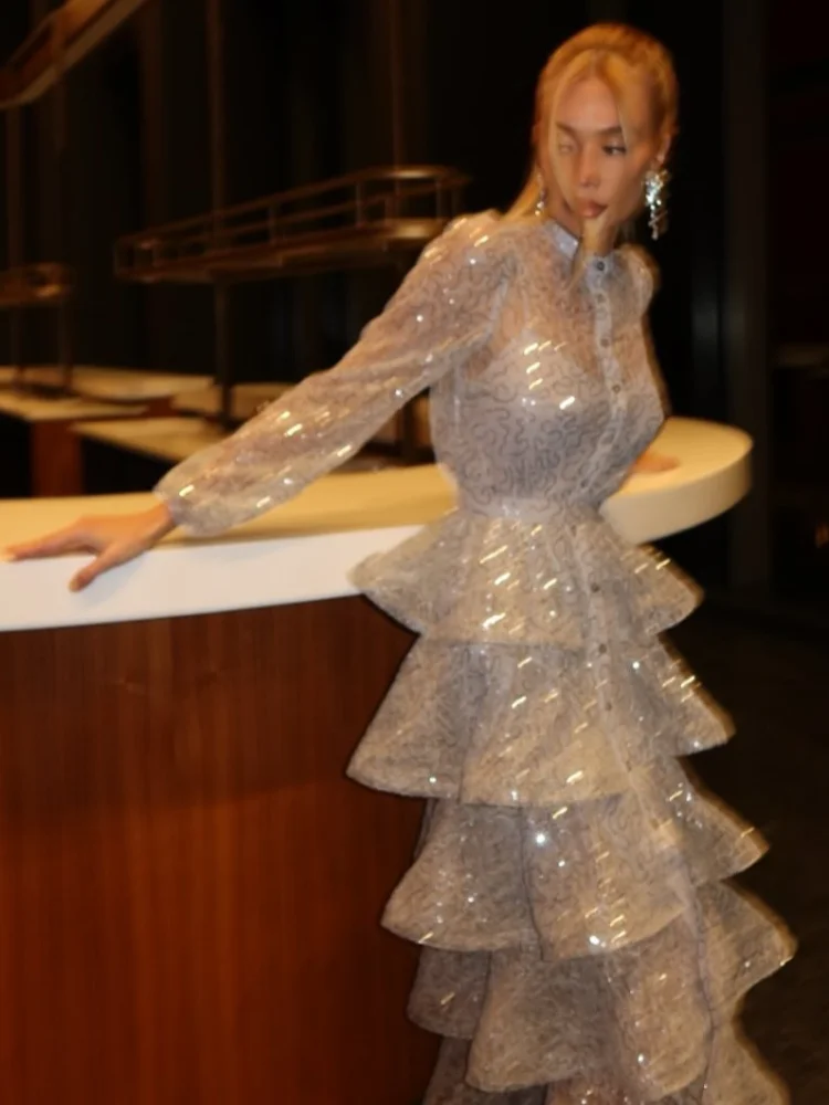 Brilhante renda retalhos único breasted em camadas vestido longo moda feminina em torno do pescoço cintura vestidos finos senhora festa vestido de noite