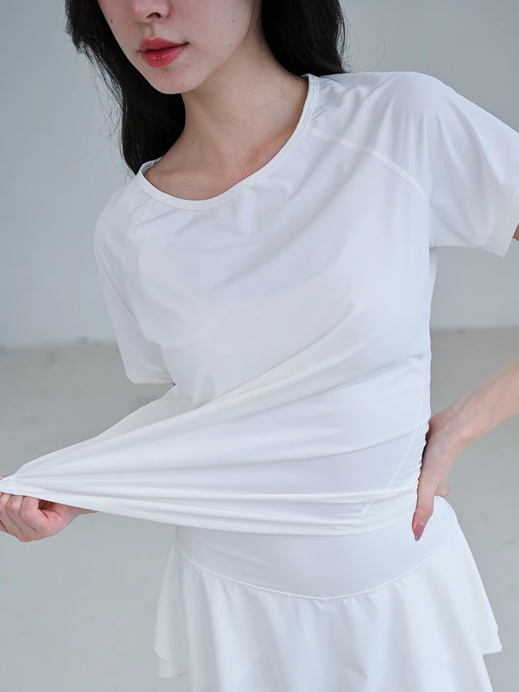 Camiseta de secagem rápida para o verão feminino 2025 novo estilo legal camiseta para mulher solta gelo seda manga curta