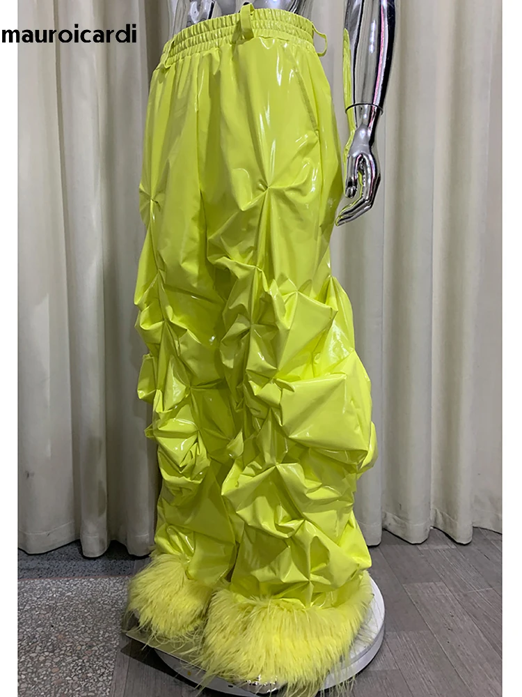 

Весенние длинные блестящие светоотражающие тонкие мягкие брюки из ПВХ-кожи с рюшами для мужчин, оригинальная одежда в стиле Y2K от люксовых брендов, альтернатива одежде 2000-х годов