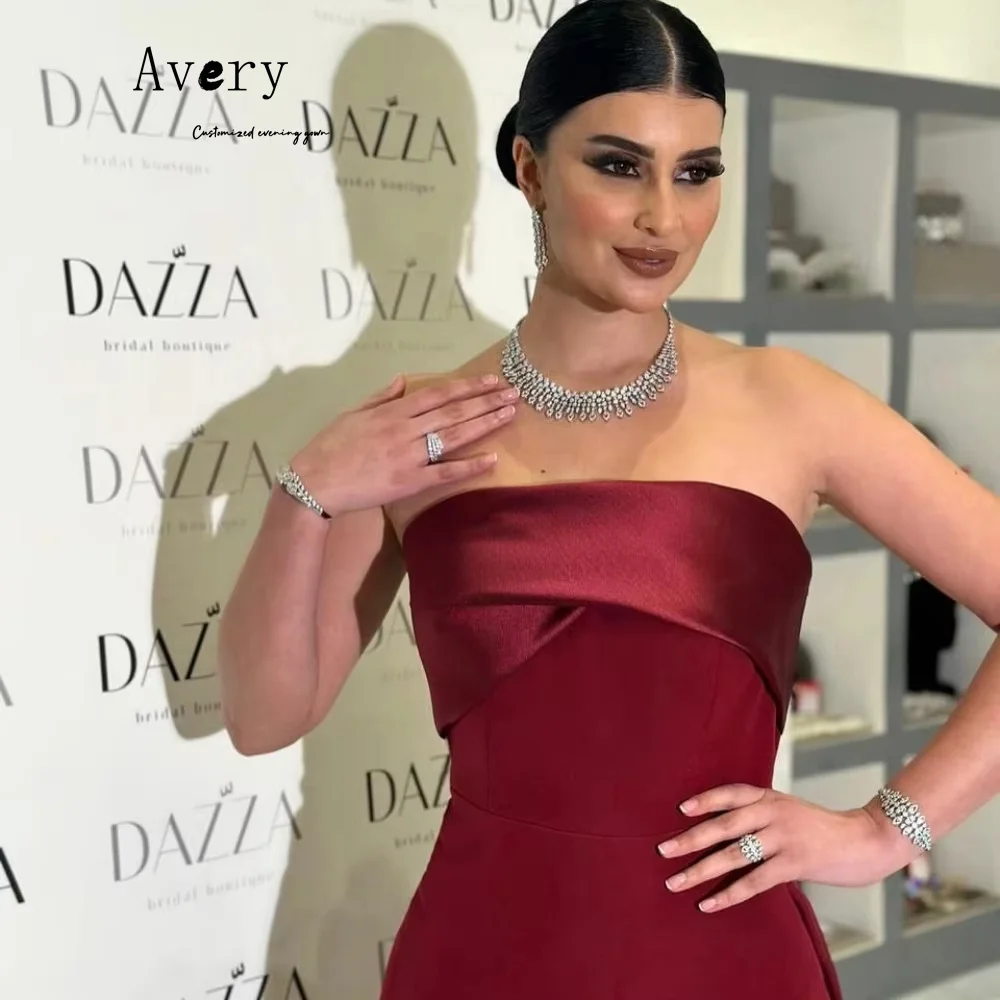 Avery personalizado rojo A-line fuera del hombro sin mangas vestidos de noche elegantes para mujer vestidos de fiesta elegantes de lujo 2025 vestido de graduación