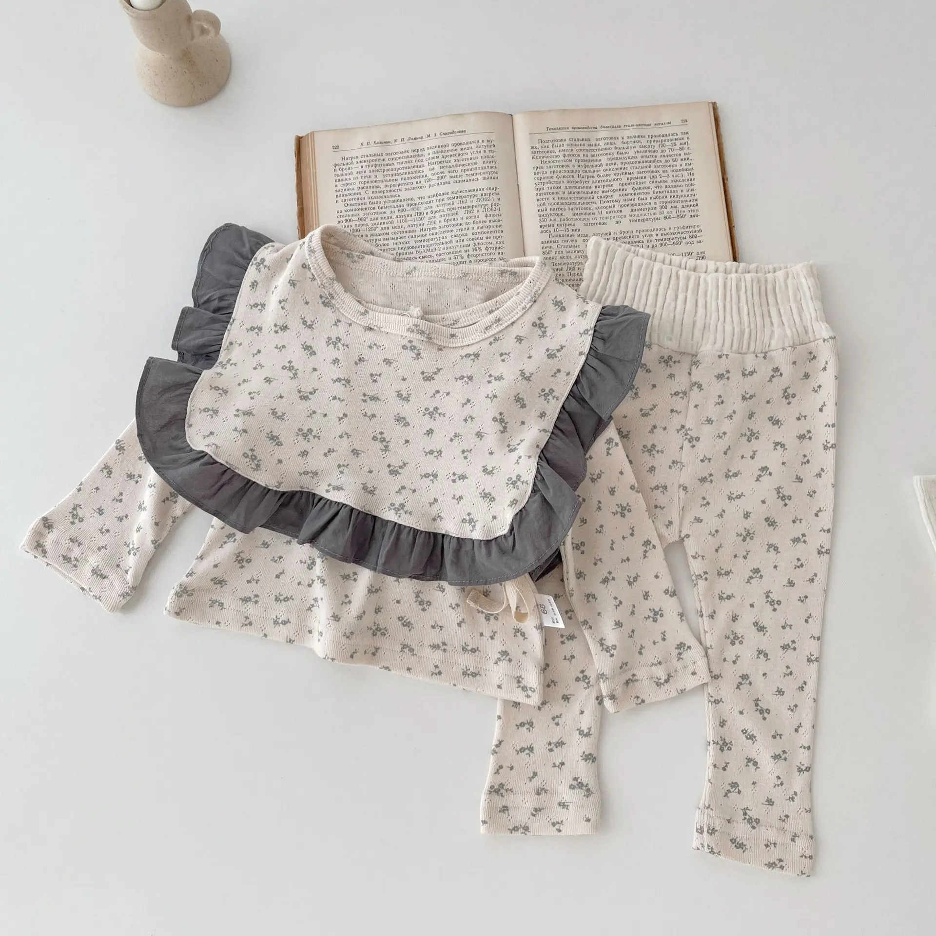 Autumn New Baby Girls Long Sleeve Clothes Set Infant Cute Floral Tops + Leggings + Bib 3pcs Suit Toddler Cotton Casual Outfits