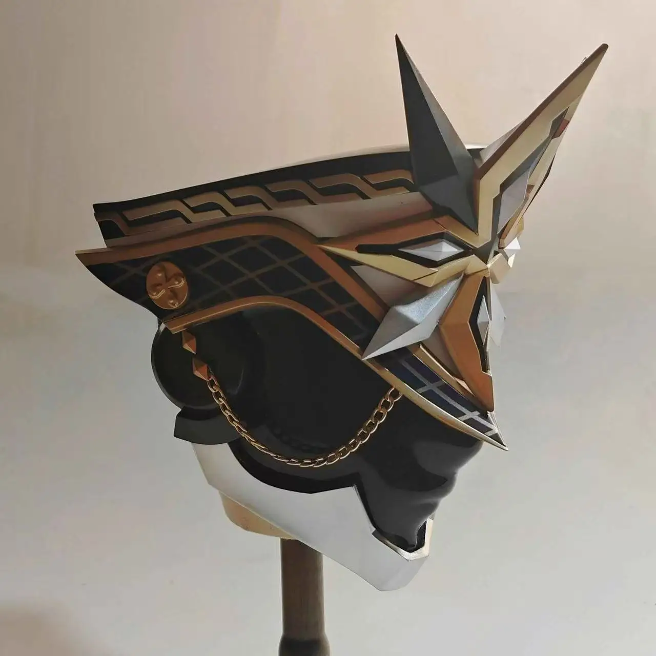 The Captain Capitano Masks Prop Cosplay Adult Helmet Mask Ornaments Game Genshin Impact Cosplay Prop Halloween Party Accessories