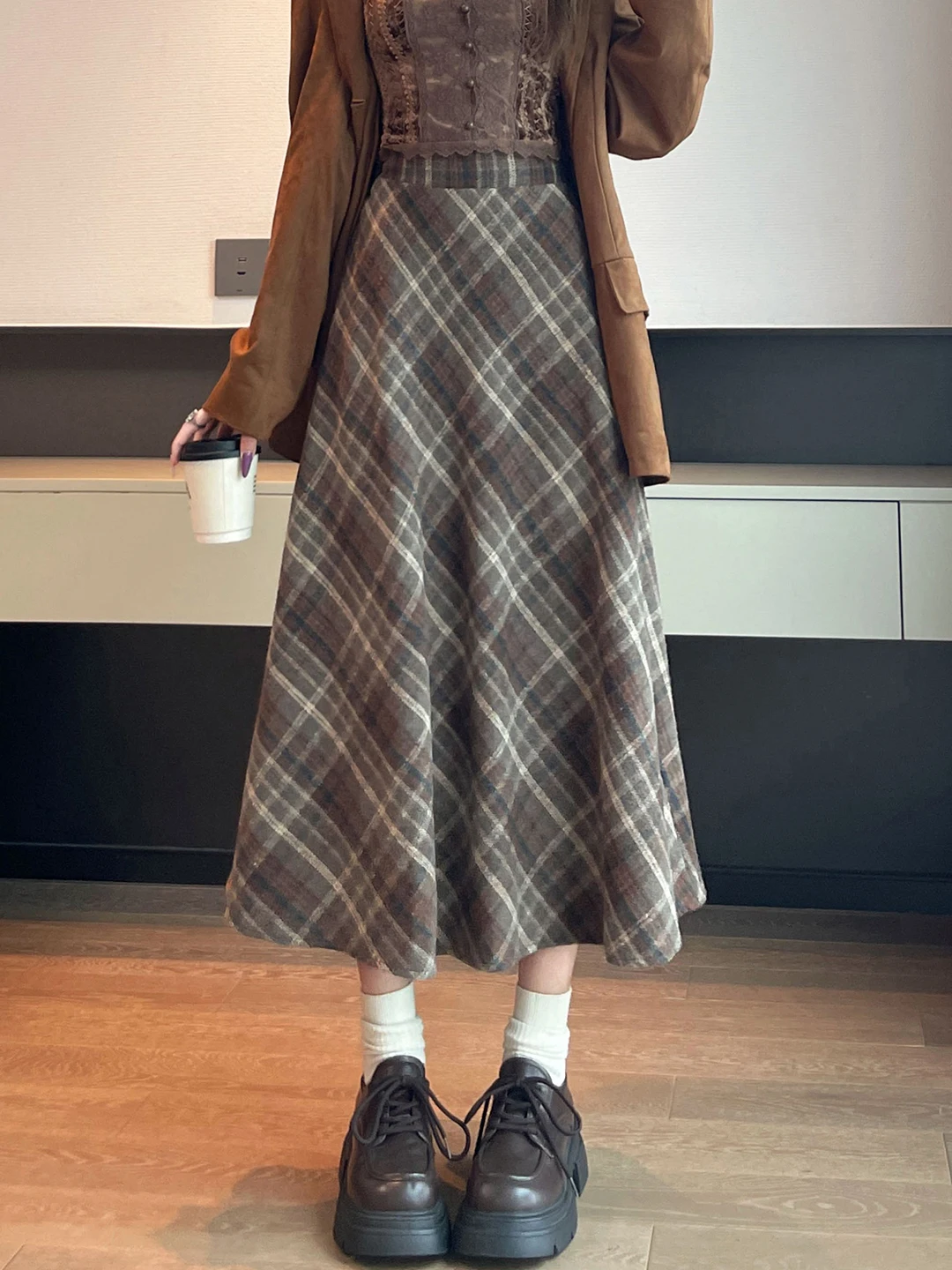 High Waist Plaid Midi Skirt Women's Winter Fashion Woolen Half-length Skirt Sweet Countryside Style Loose Fit A-line Skirt
